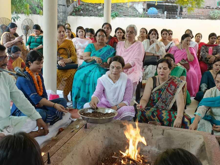 KL Mehta Dayanand College for Women Faridabad Inauguration Havan photo 1